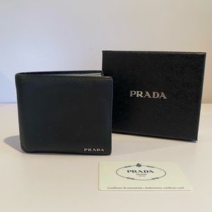 PRADA SAFFIANO BIFOLD MEN’S WALLET
